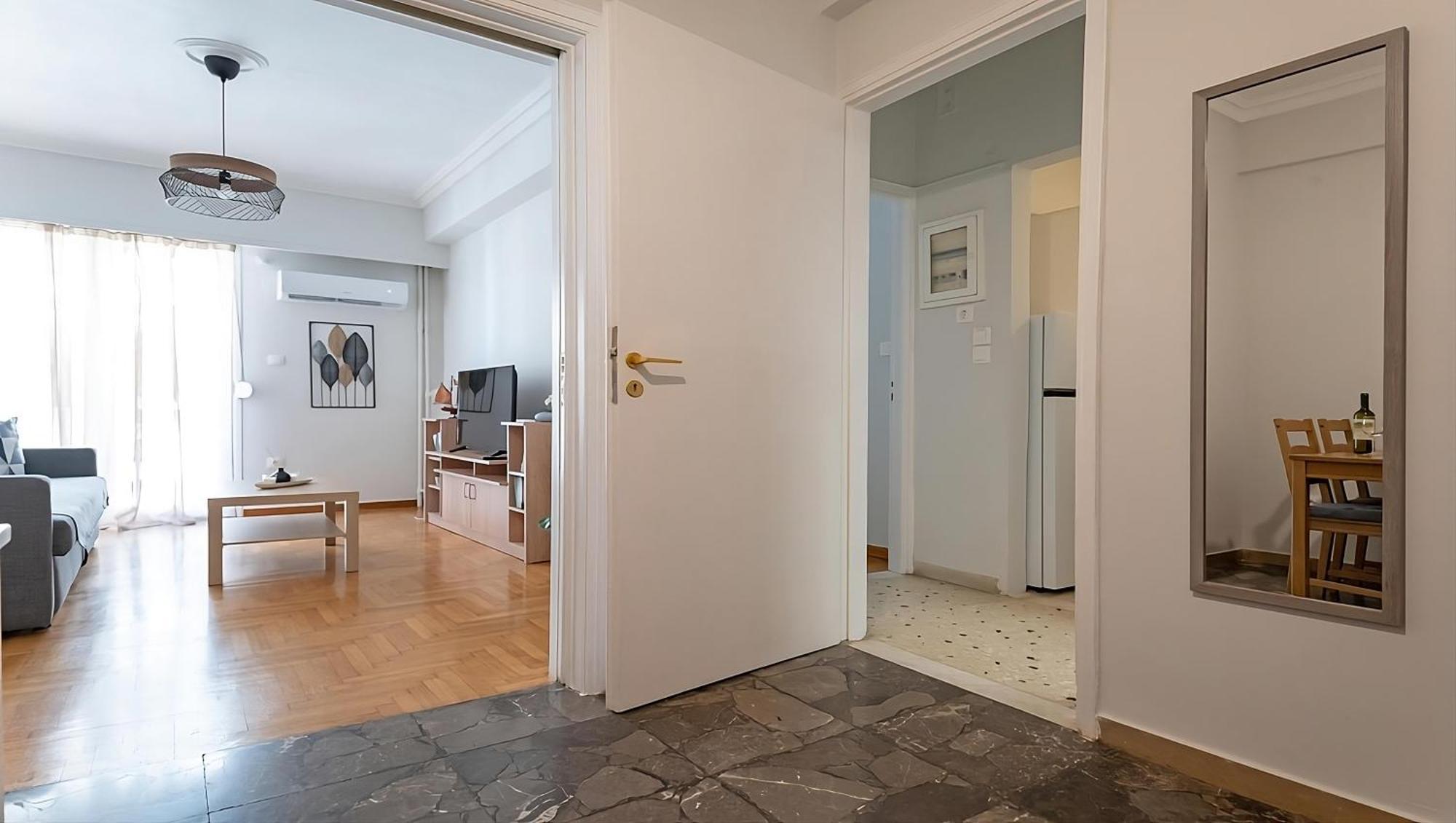 Entire Apt, 3rd Floor, 1 Bedroom